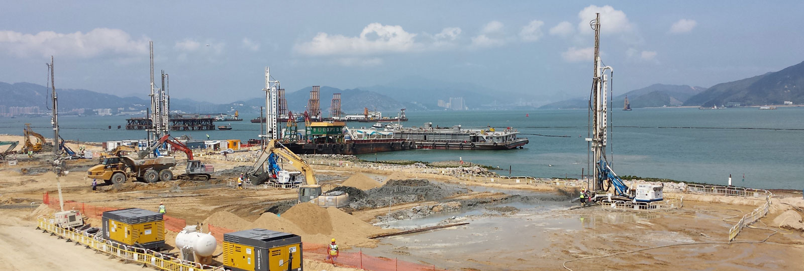 HONG KONG - ZHUHAI - MACAU BRIDGE