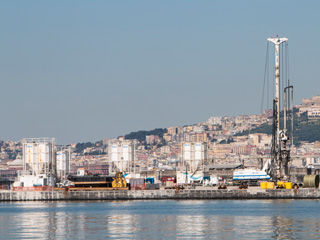 Porto di Napoli - Terminal Containers Trevi spa