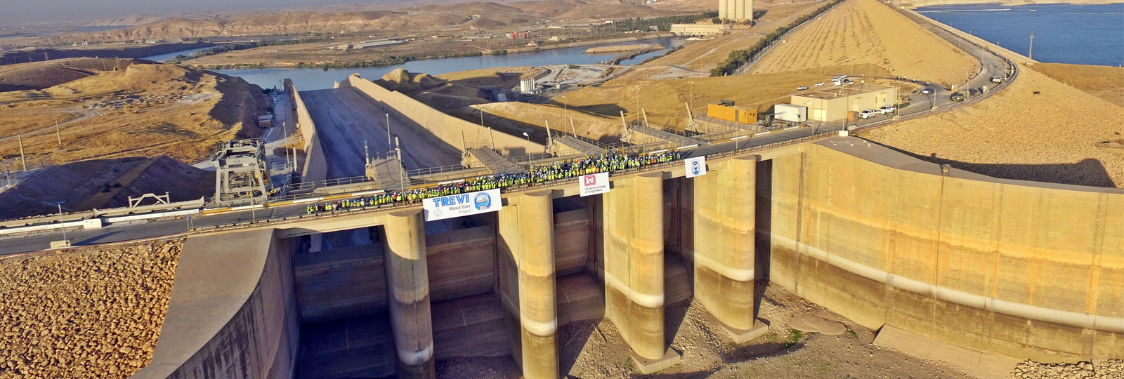 Ritrovo allo spillway