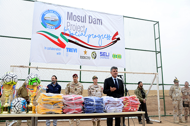 Trevi ripristina il campo da calcio a Mosul Trevi spa