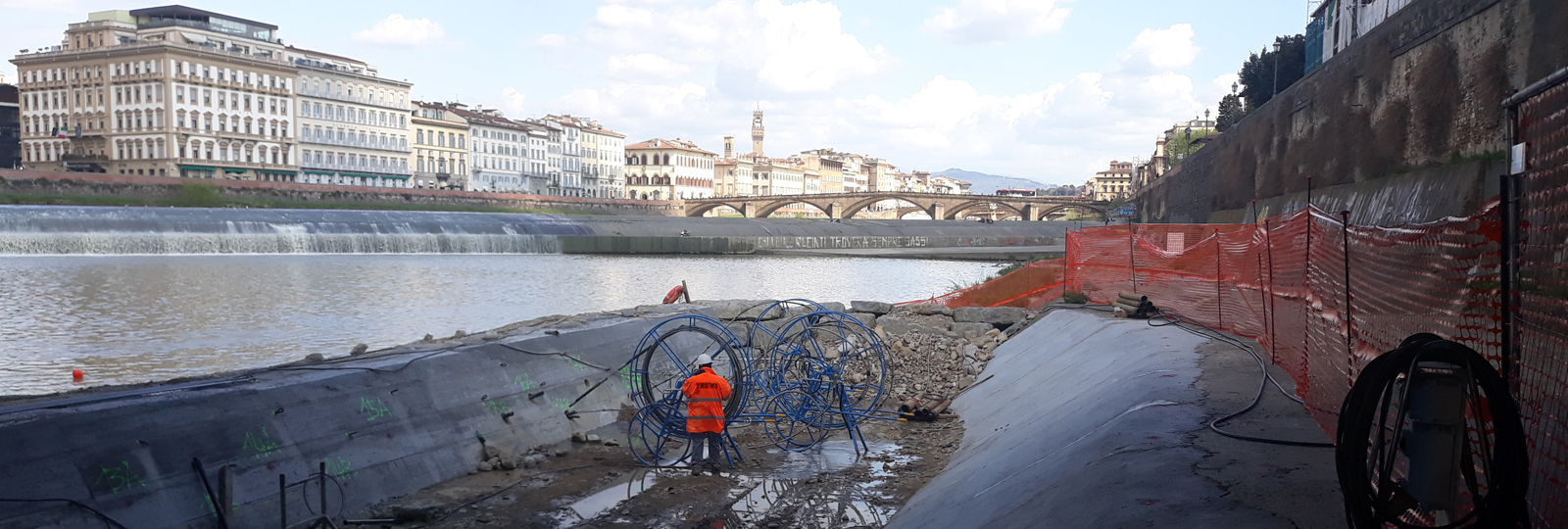 Il ponte Amerigo Vespucci a Firenze riapre